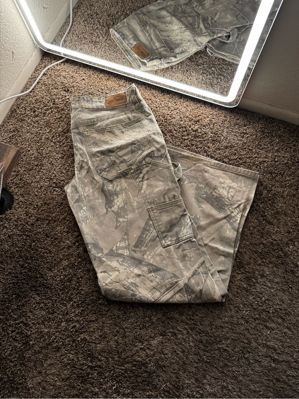 Flared Wide-Leg Cargo Jeans in Gray Camouflage